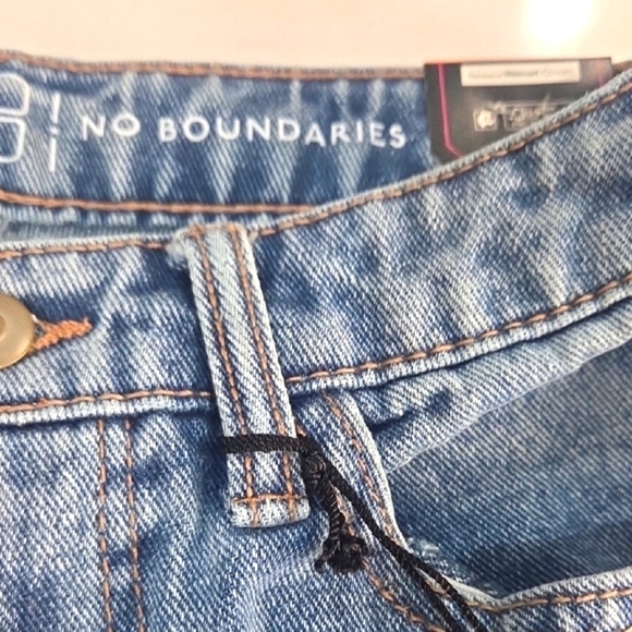 No Boundaries Light Blue Straight Leg Jeans Size 7 NEW. - Picture 5 of 12